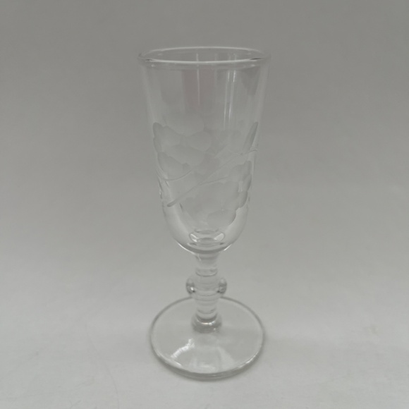 VINTAGE ETCHED CORDIAL GLASS SET OF 6 - Picture 2 of 3